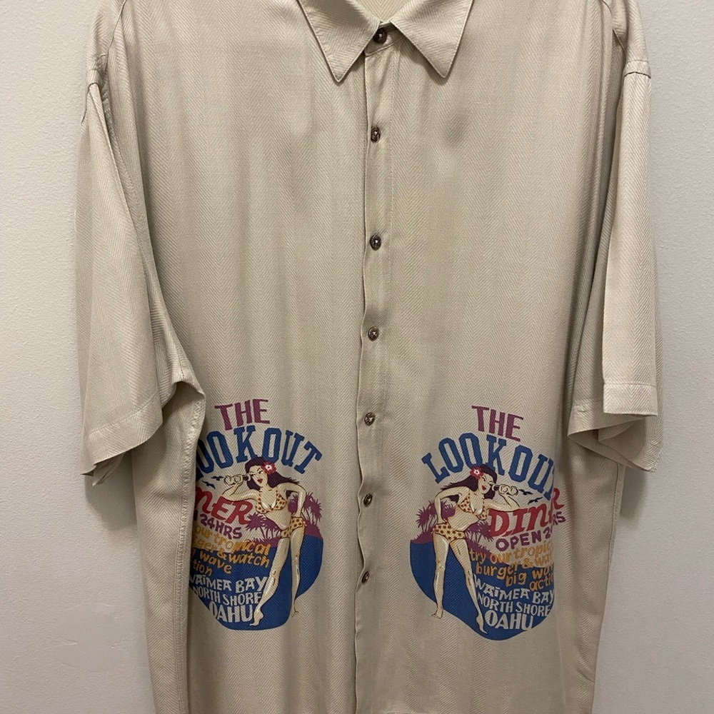 Men’s  CAMPIA XL short sleeve button down shirt in beige with diner logo. - Picture 5 of 12
